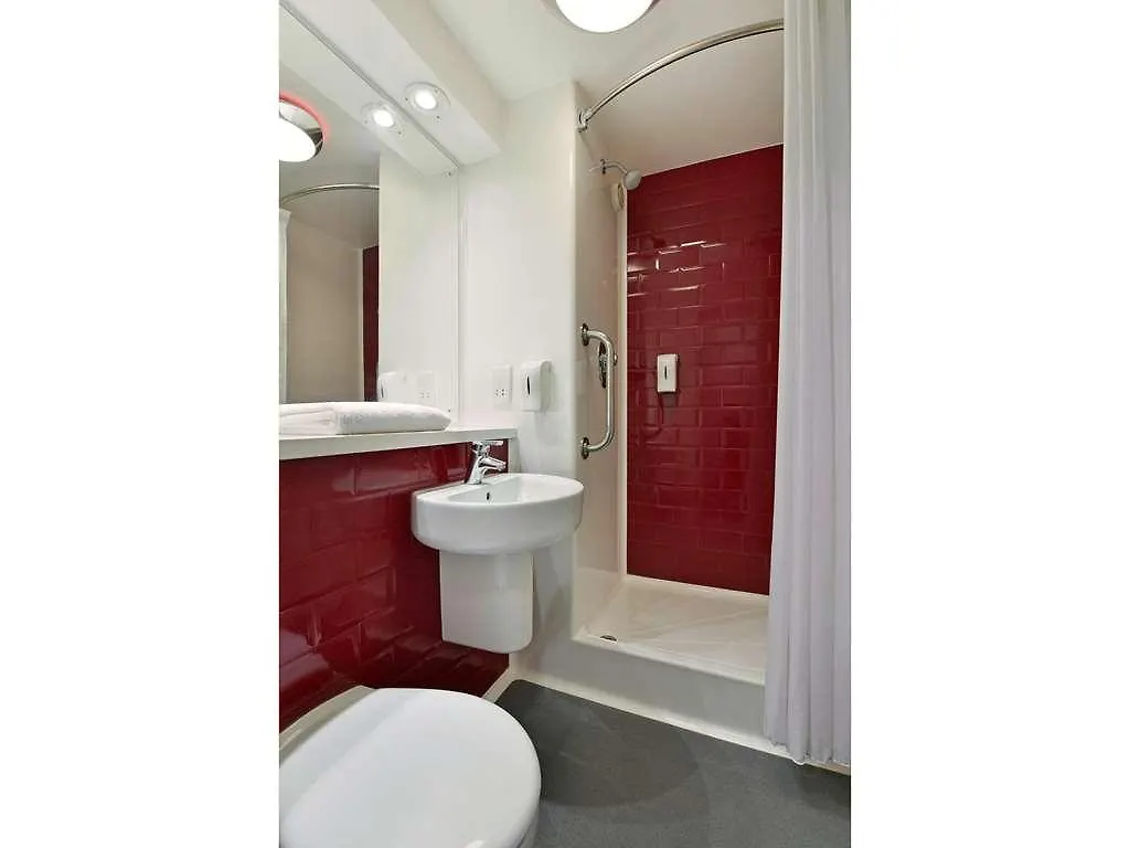 *** Hotel Travelodge London Barking Barking  Großbritannien